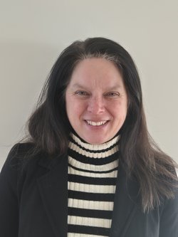 Alexis Clarke headshot