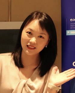 Renee Wu headshot
